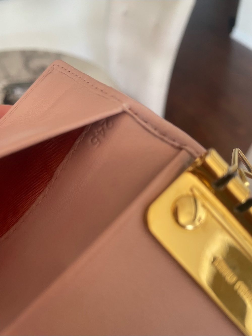 Miu Miu Quilted dusty rose color Leather keyholder with Gold Logo - Picture 10 of 12